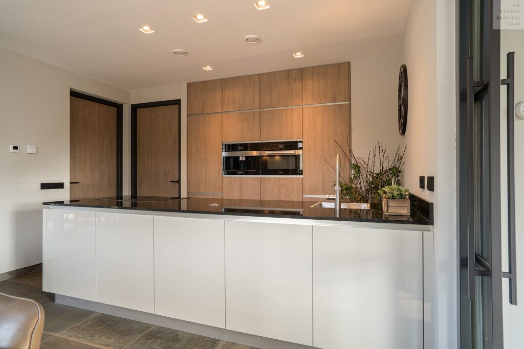 02_RR_Keuken_Wit_Hout_Oijen